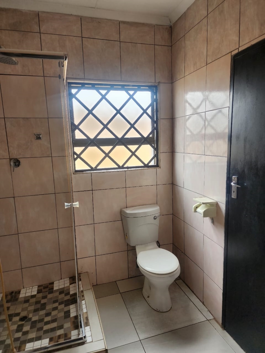 4 Bedroom Property for Sale in Flamwood North West